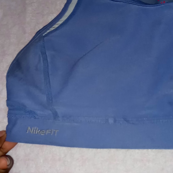 Purple Nike sports bra - Picture 4 of 4